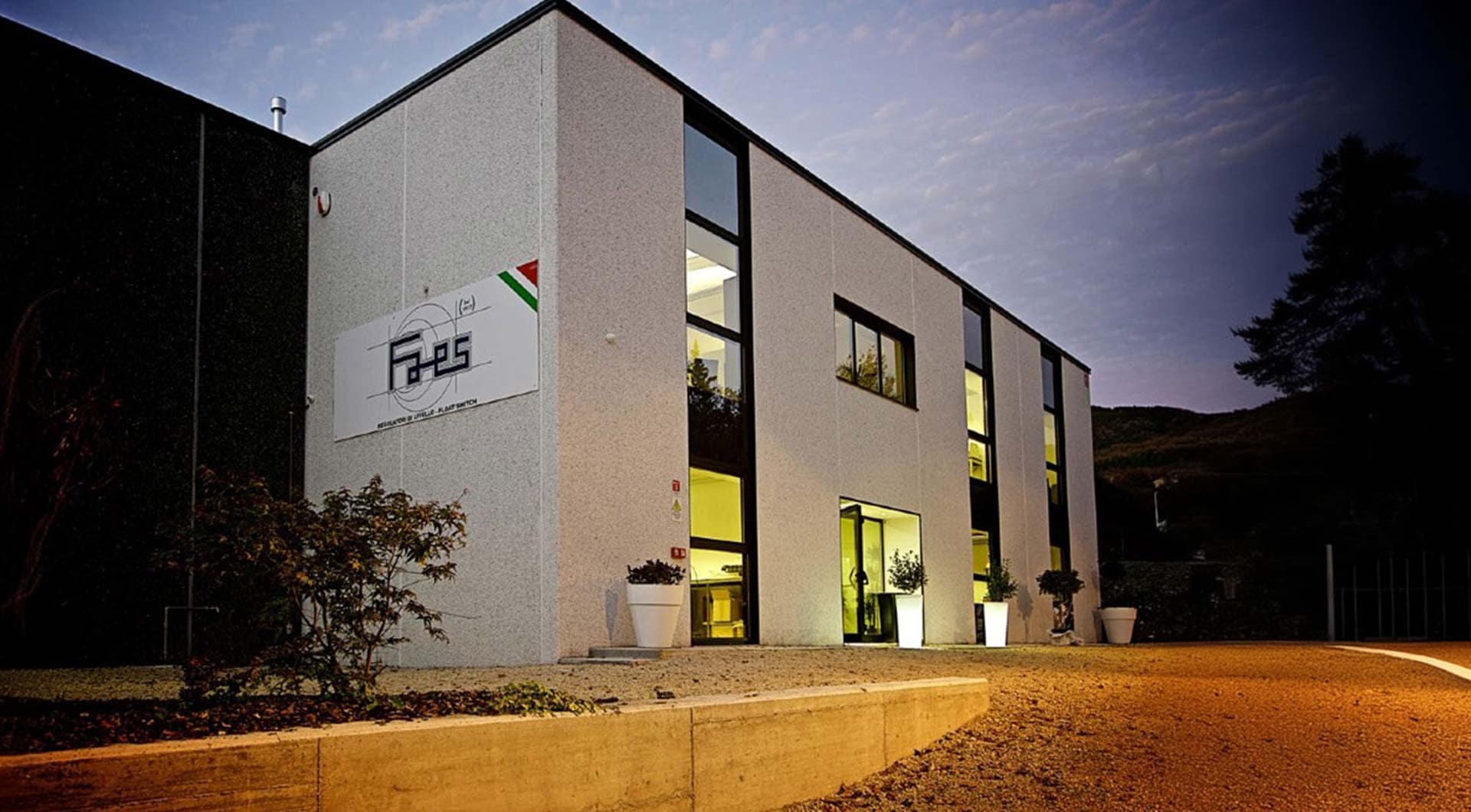 Faes Company Contacts: Support and Information - Faes Italia